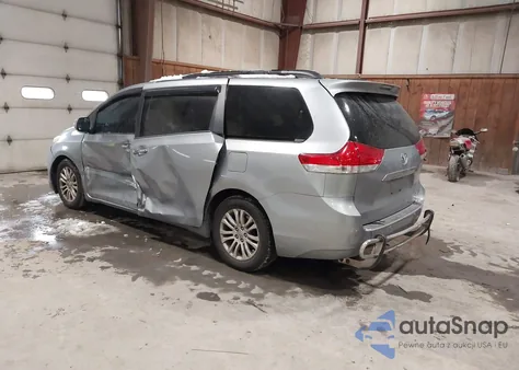 2013 Toyota Sienna Xle V6 8 Passenger из США, поврежденный, VIN 5TDYK3DC0DS298474